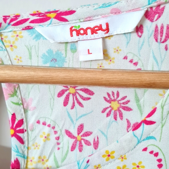 Cold shoulder free size top - Picture 5 of 5